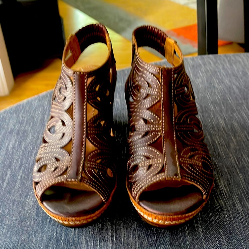 Pikolinos Women’s Sandals